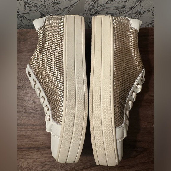 J/SLIDES Hilton White and Gold Platform Sneakers - Women’s Size 8 - Picture 13 of 14